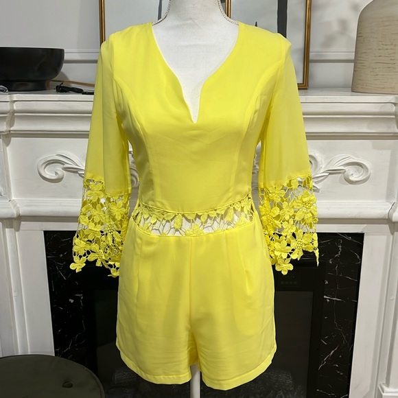 Grazia yellow romper - Picture 1 of 9